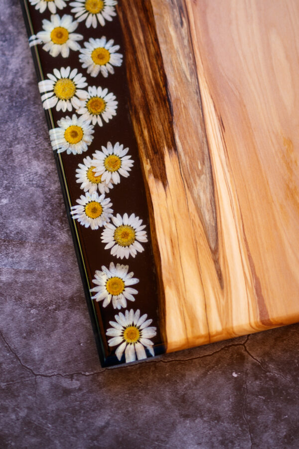 charcuterie board, coffee table tray, dried flowers, floral serving tray, flower cheese board, flower preservation, olive wood, pressed flower art, realtor gift, resin tray, wedding gift, wood serving tray, wooden board